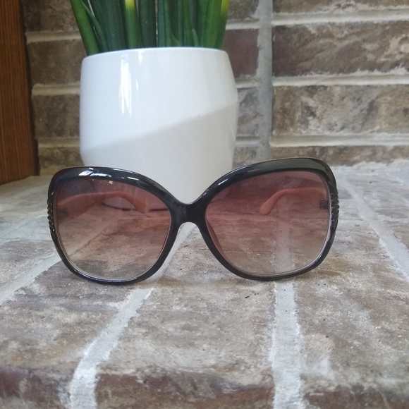 Accessories - Sunglasses Dark Brown Nearly Black and White Cream